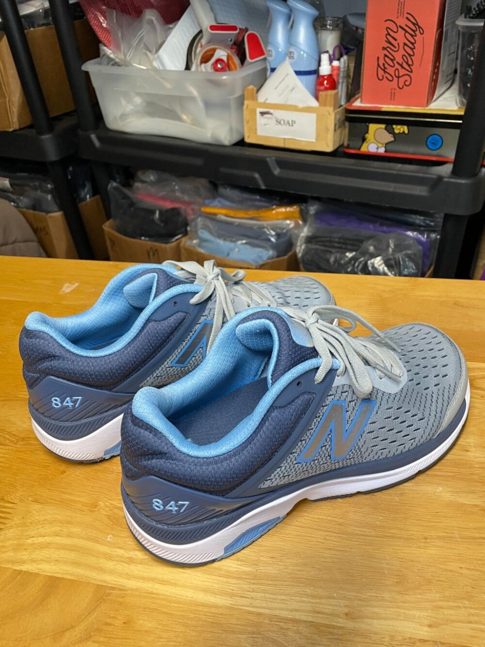 New Balance 847v4 Walking Shoes Sneakers Womens Size 9 D Light Aluminum WW847LG4 - Picture 5 of 15